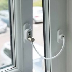 Sistem restrictionare fereastra sau usa pvc, cu cablu si cheie, alb RAL 9016